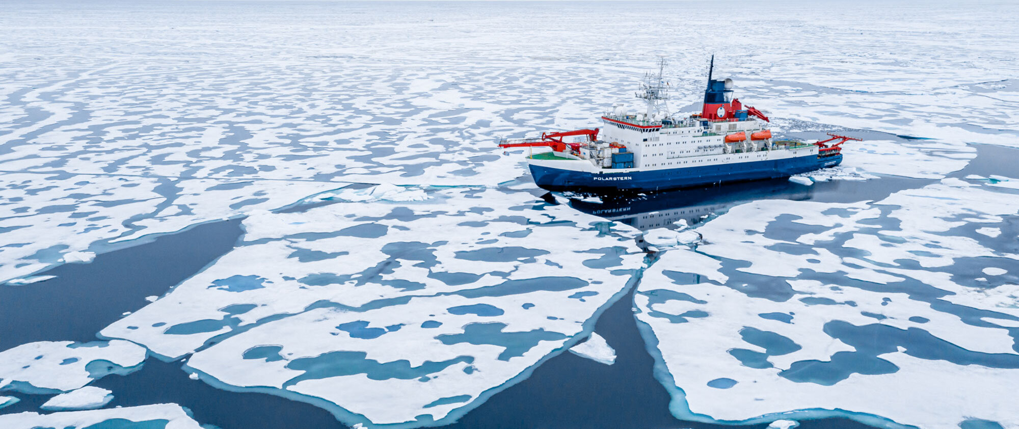 Forschungsschiff im Eis | © AWI/ Stefan Graupner