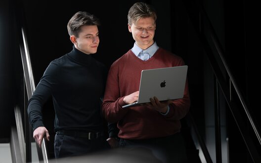 Dustin Klepper (links) und Pascal Nobereit haben Neuraflow gegründet | © ©WFB/Björn Hake